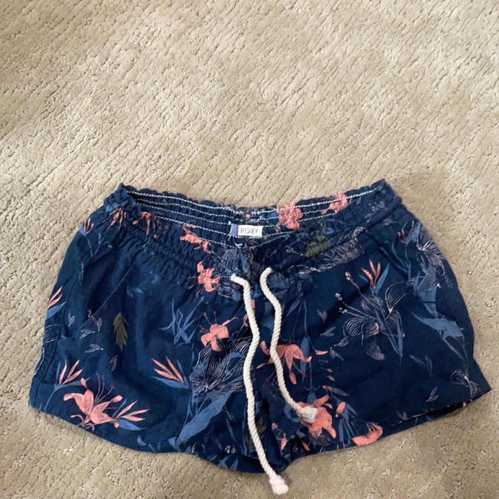 Roxy linen shorts